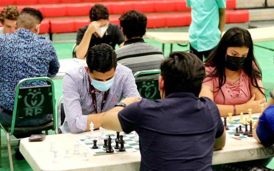 Premiados en segundo torneo de ajedrez online – LICEO MARTA DONOSO ESPEJO