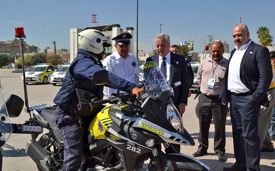  Policía y Tránsito reciben   nuevas moto-patrullas